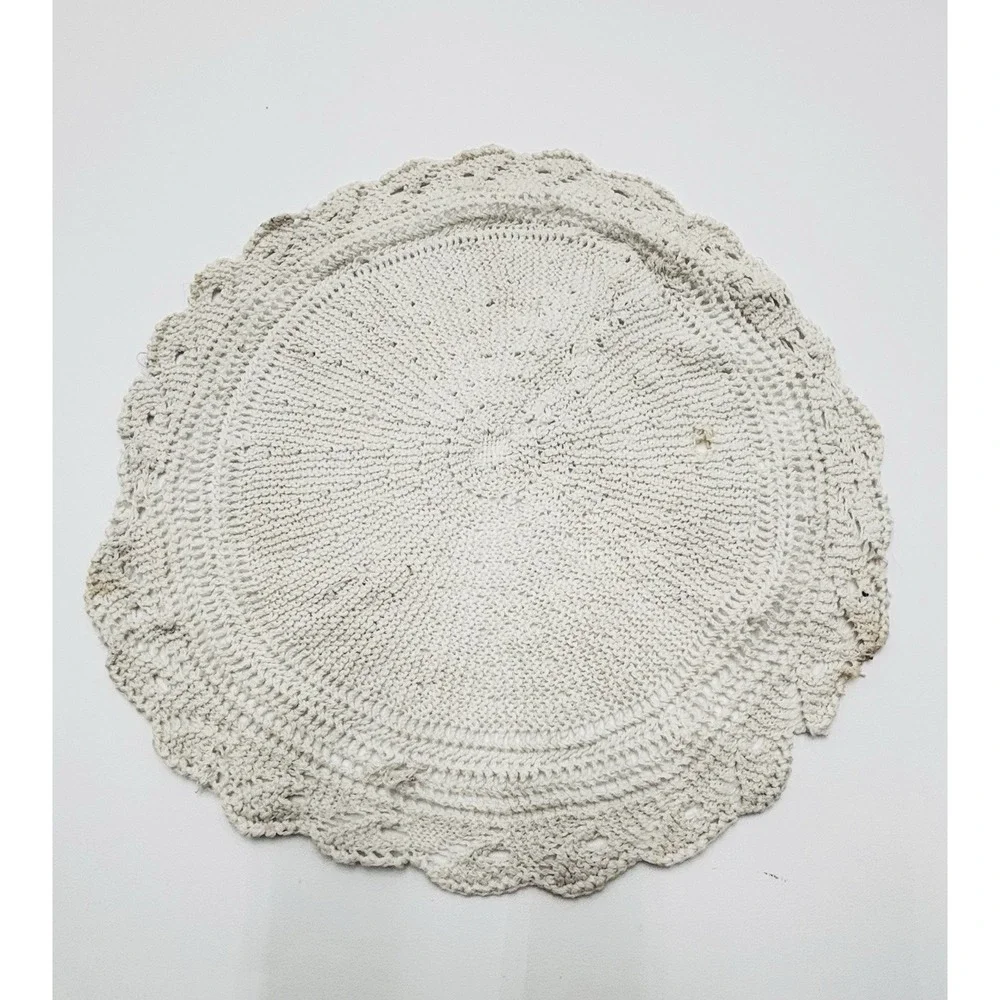 Vintage Hand Crocheted Doily Cream Round Lace Table Centerpiece‎ 10